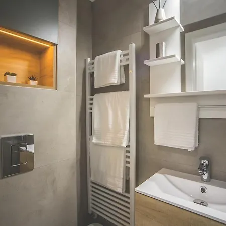 Modern, Designer In Vibrant Soho Apartamento *