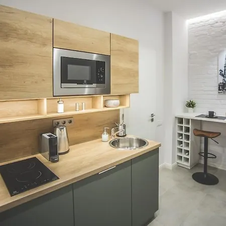 Modern, Designer In Vibrant Soho 부다페스트