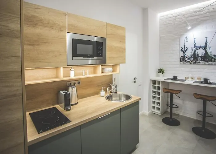 Modern, Designer In Vibrant Soho Budapesta