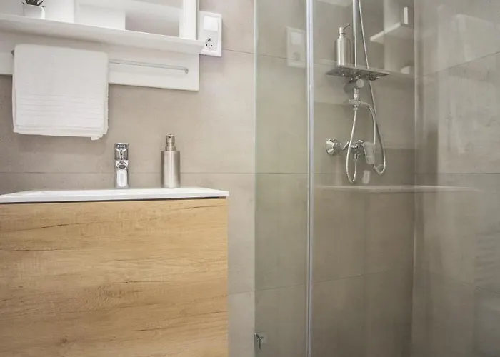 Modern, Designer In Vibrant Soho Apartament Budapesta